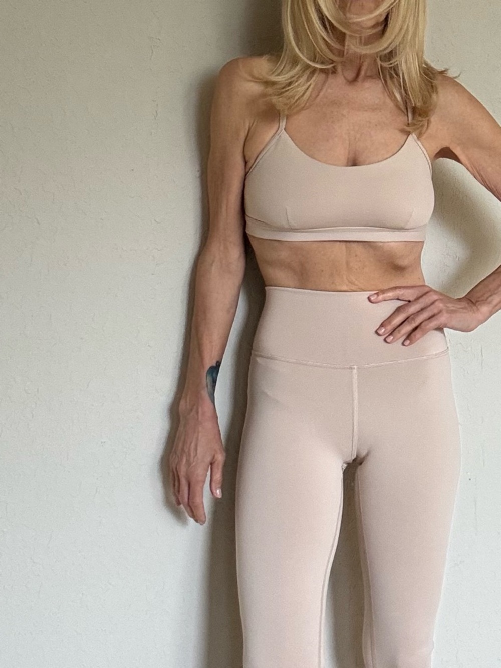 #ALO Yoga Palomino color #intrigue  #airlift Sports Bra